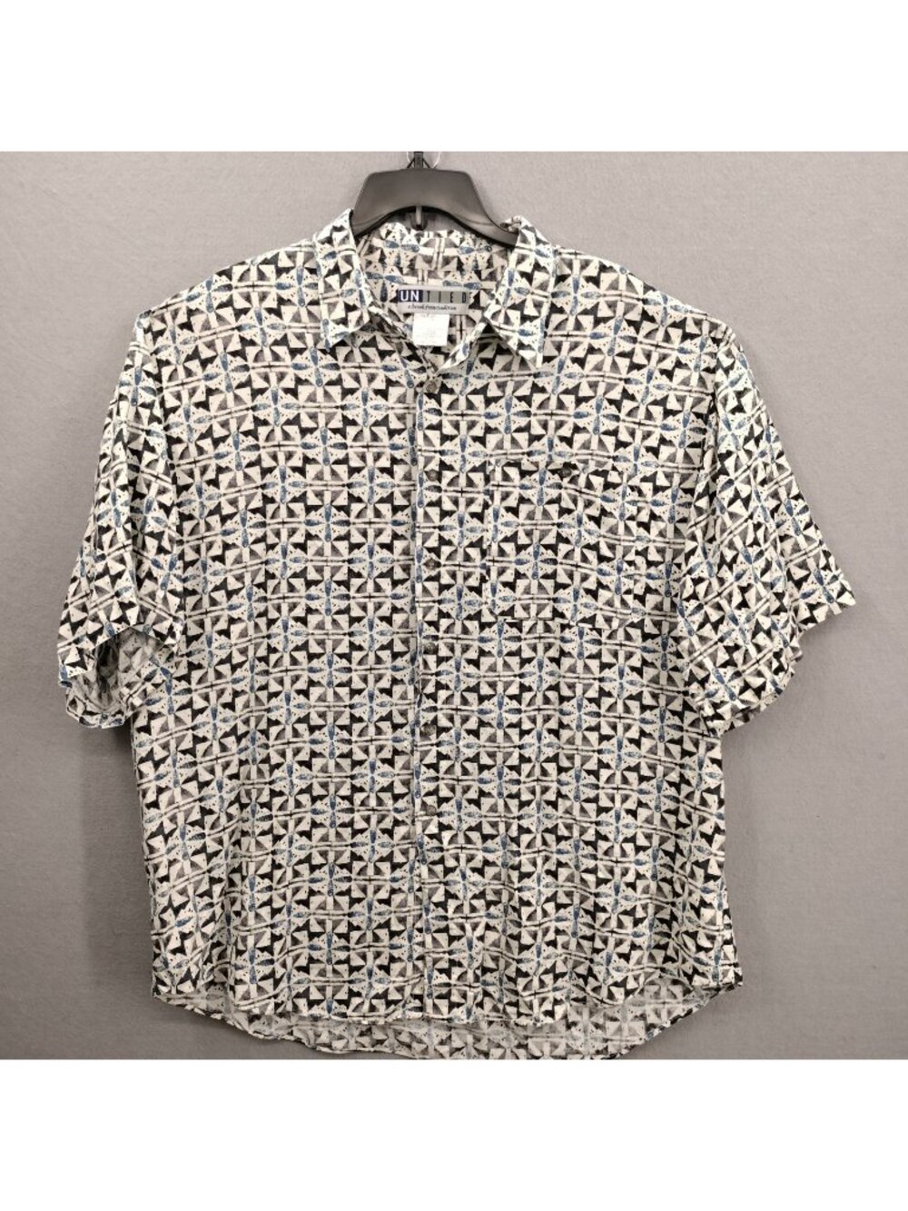 VTG Untied Men XL Rayon Shirt Made in Korea Abstract Aztec Tribal Festival 90s